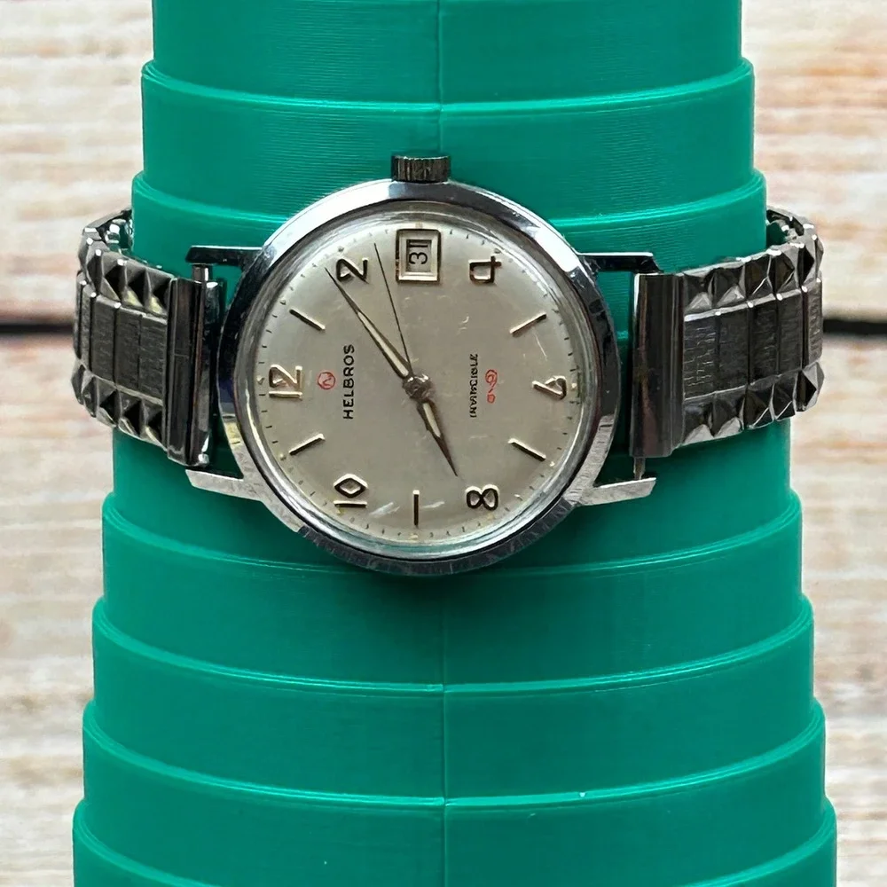 Vintage Helbros Invincible Watch Silver Tone Date Manual Wind‎ Swiss Made 34mm